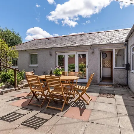 Dormie Cottage, Lovely Bright And Spacious Bungalow With Wood Fire Ballater Exterior photo