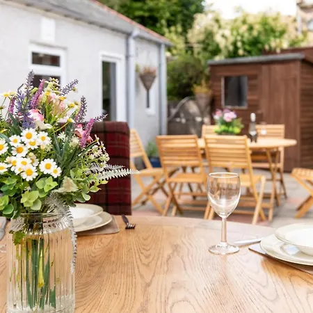 Dormie Cottage, Lovely Bright And Spacious Bungalow With Wood Fire Ballater Exterior photo