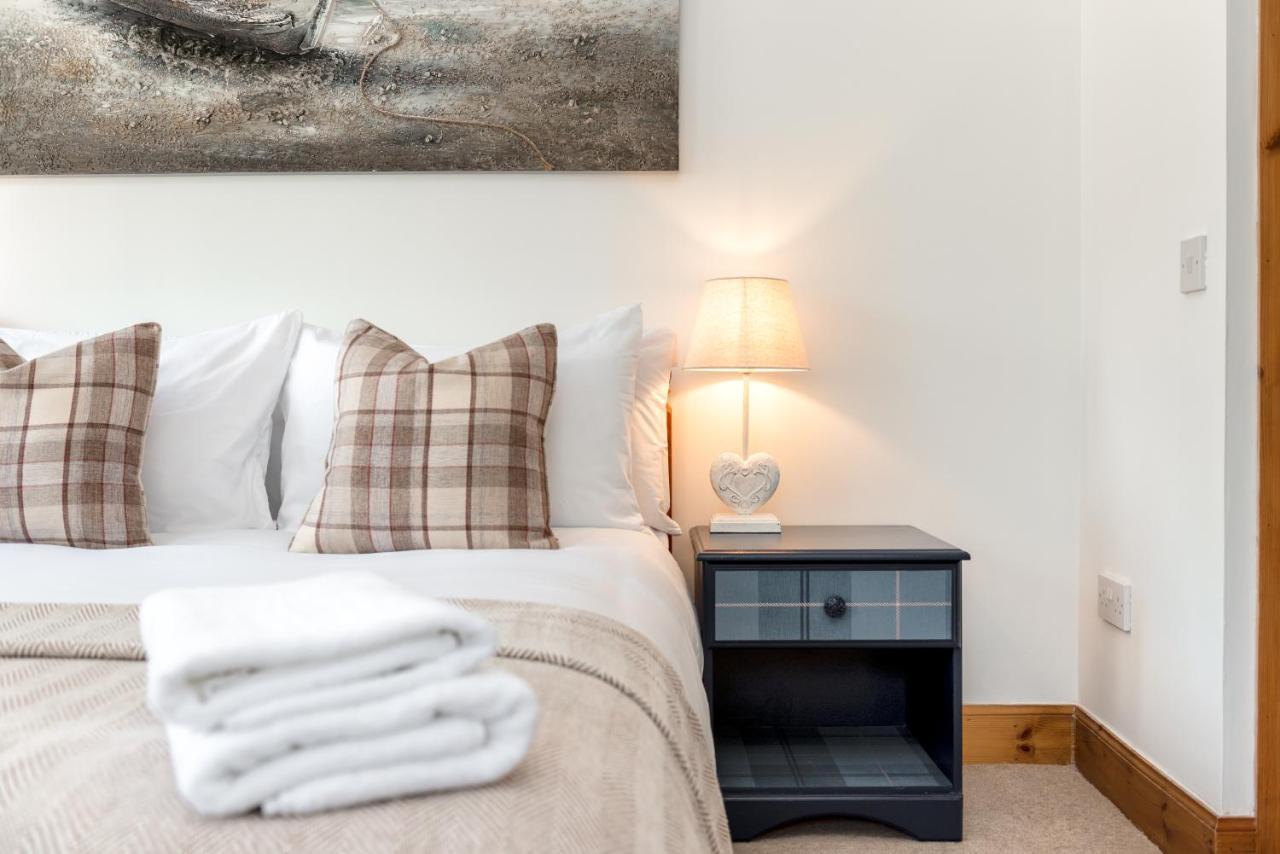 Dormie Cottage, Lovely Bright And Spacious With Wood Fire